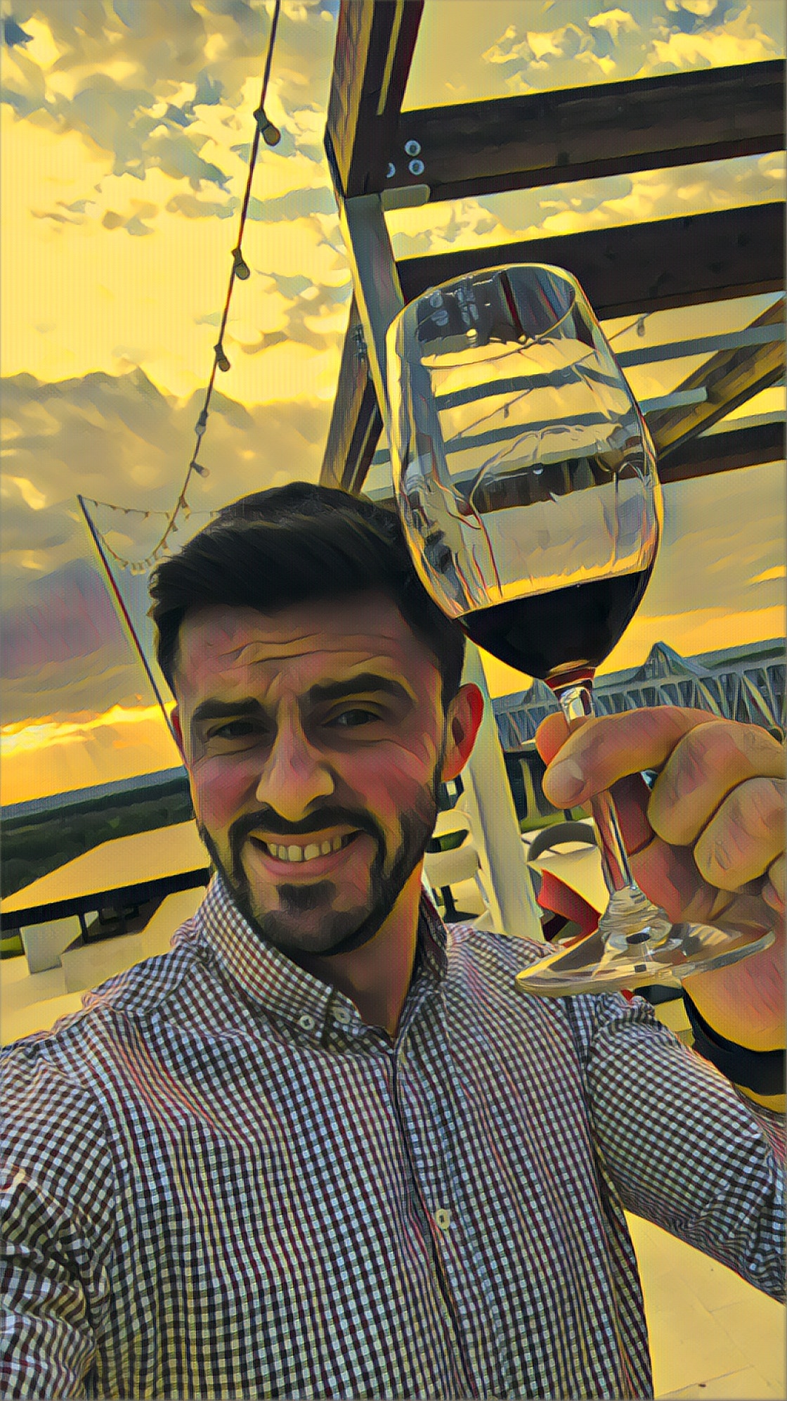 Pahar de vin roșu cu lacrimi pe pereți